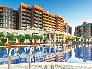 Barcelo Royal Beach
