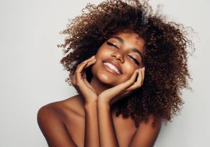 Koreaanse dieptereiniging (45-60 min) of wimperlift + evt. verven