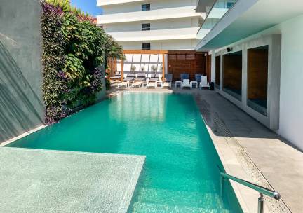 Manousos City Hotel