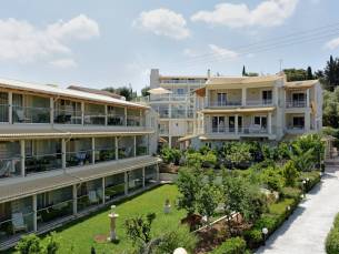 Palapart Gikas Studios & Suites