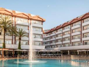 Geniet van de zon in een 4*-hotel aan de Costa Brava incl. vlucht, transfer en ontbijt