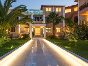 Hotel Mediterranean Beach Resort & Spa