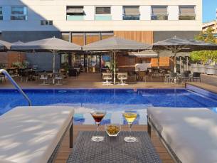Geniet van Barcelona in een stijlvol 4*-hotel met een zwembad incl. vlucht, sauna en ontbijt