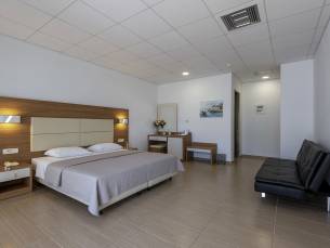 Royal Bay Suites