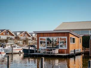 Houseboat Woude Uitgeest 6 persons