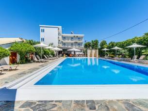 Angela Hotel & Apartments