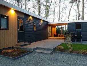 Luxe nieuw 6-persoons chalet in Uddel met airco