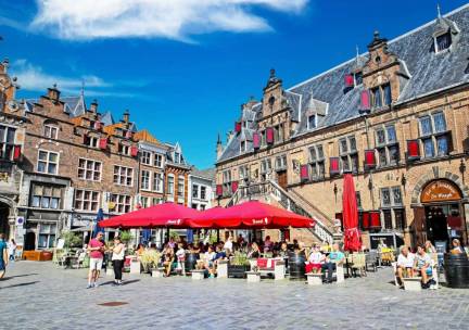 STUNT! ⚡️ Voormalig Pakhuis aan de Waalkade in Nijmegen incl. ontbijt!