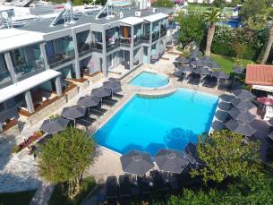 Dionysos Hotel & Studios