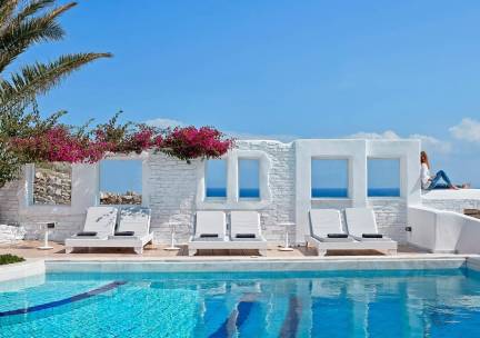 Mr & Mrs White Paros