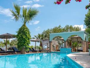 Aparthotel Kastro Maistro