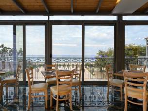 Hotel Ninos Grand Beach Resort