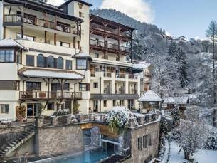 Hotel Paradies