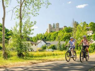 FLASHDEAL! ⚡️NERGENS ZO GOEDKOOP! Verblijf ALL-INCLUSIVE in het hart van de Duitse Eifel incl. GRATIS wandel- en fietsroutes & parkeren!