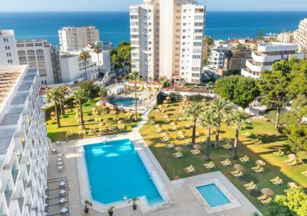 Strandplezier in Benalmádena aan de Costa del Sol o.b.v. logies! Incl. vlucht, transfer en optioneel ontbijt of halfpension