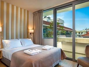 Trianon Luxury Apartments & Suites