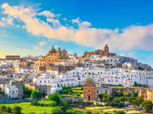 Fly & drive: Puglia, de hak van Italië incl. 7 overnachtingen in 2 verschillende 3*- of 4*- sterren hotels, ontbijt en huurauto