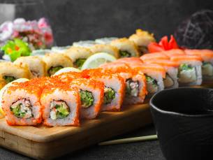 Sushibox (16, 31 of 67 stuks) voor afhaal bij Yukimi Tegelen
