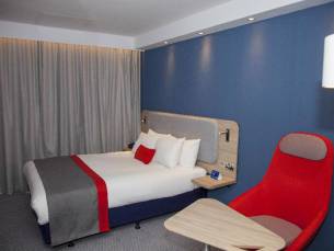 8 daagse vliegvakantie naar Holiday Inn Express Cardiff Bay in cardiff, groot-brittannie