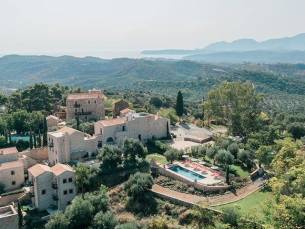 Alistos Hotel