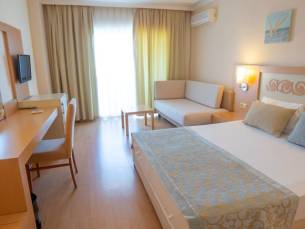 Hotel Solivia (ex Titan Select)
