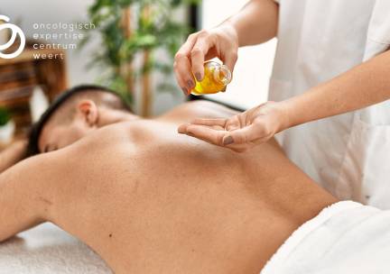 Drukpunt-gezichtsmassage, cupping- of magnesium-massage (30 of 60 min)