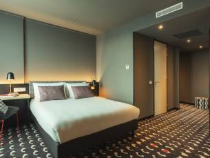 Heerlijk hotel in het CENTRUM van Arnhem nabij het Centraal Station incl. ontbijt, welkomstdrankje en NS treinretour!