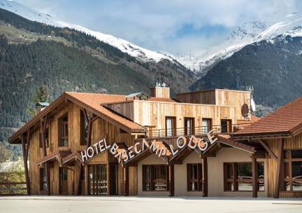 Base Camp Lodge