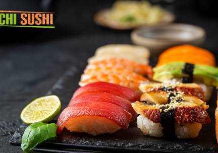 Sushibox naar keuze (32, 56 of 80 stuks) voor afhaal bij Uchi Sushi in Assen