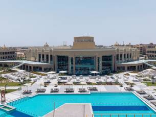 Titanic Pearl Hotel
