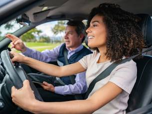 4 of 8 rijlessen, proefles in een automaat of online theoriecursus