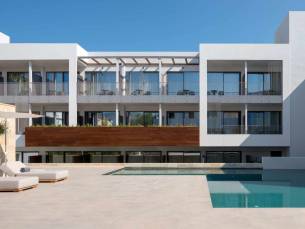 Ikones Seafront Luxury Suites