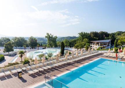 hu Norcenni Girasole Village