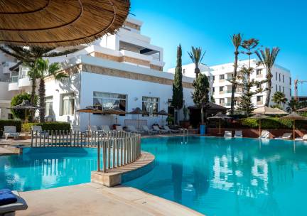 Intouriste Hotel & Suites