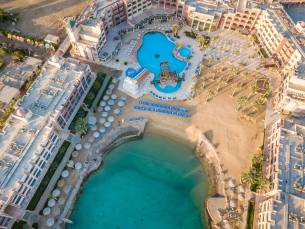Sunny Days El Palacio