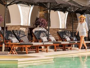 Hotel Ino Village