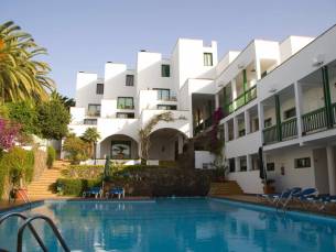 Aparthotel Esquinzo y Monte del Mar