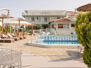 Hotel Kokkari Beach
