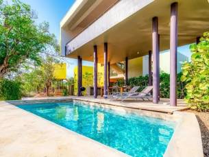 Boh&eacute;mi Resort