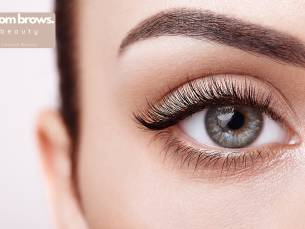 Wenkbrauw- of wimperbehandeling naar keuze