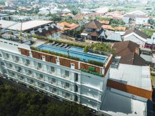 Santika Seminyak