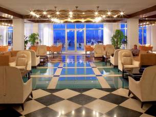 Hotel Apostolata Island Resort & Spa