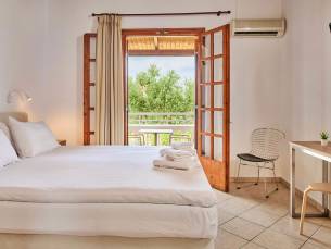 Ionian Aura Apartments