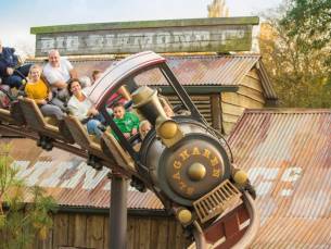 EXCLUSIEVE DEAL! ???? Beleef de gloednieuwe attractie de Sky Sifter in Attractie- & Vakantiepark Slagharen tijdens het Magic Spring Festival!