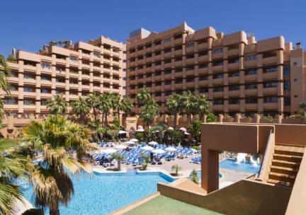 Zonvakantie in een gezellig hotel in Almuñécar in Spanje! Incl. vlucht, transfer en ontbijt