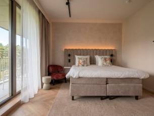GLOEDNIEUWE PAREL ???? 3 dagen in een luxe DELUXE kamer met balkon! 4*-hotel met wellness in Spaarnwoude tussen Amsterdam, Haarlem & het strand incl. ontbijt + GRATIS parkeren