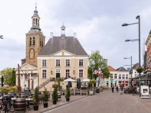 Comfort of Deluxe kamer in een GLOEDNIEUW wellness hotel in Roosendaal incl. ontbijt