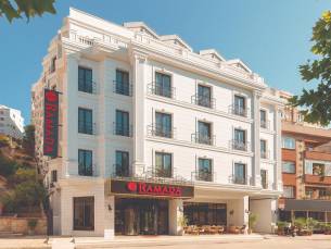 8 daagse vliegvakantie naar Ramada Suites Istanbul Golden Horn in istanbul, turkije