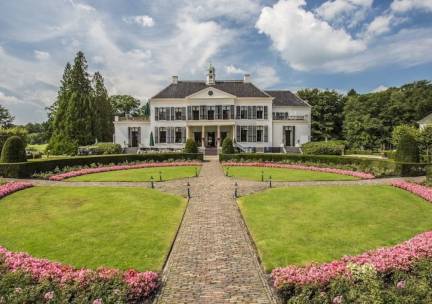 Geniet van een GRATIS UPGRADE naar een LUXE KAMER en verblijf in een kasteel in Brummen nabij de Veluwe, Zutphen en Arnhem incl. ontbijt, wellness, welkomstdrankje en late checkout!