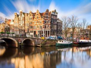 STUNT! ⚡ Ontdek het levendige Amsterdam vanuit een charmant hotel nabij het Vondelpark incl. ontbijt